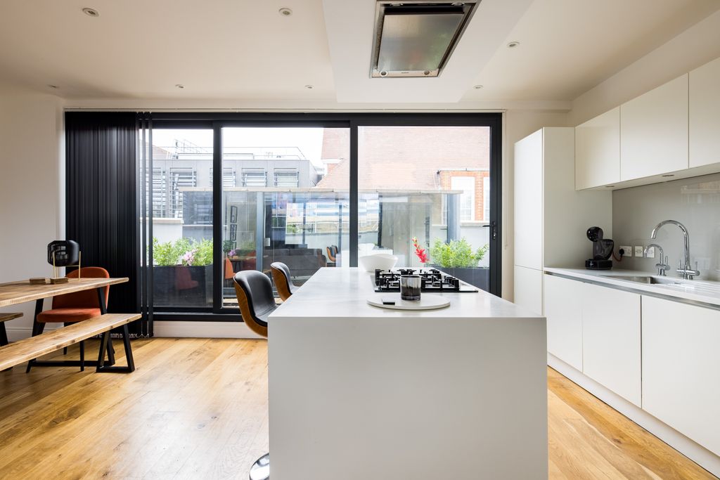 Property photo 1 of 59