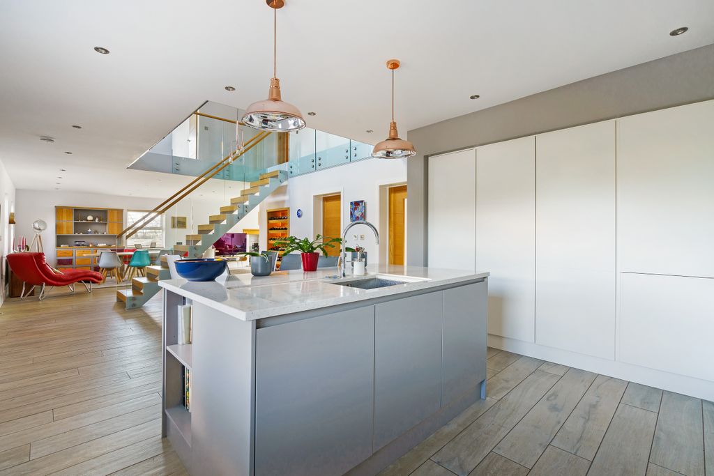 Property photo 3 of 25 Open Plan Kitchen