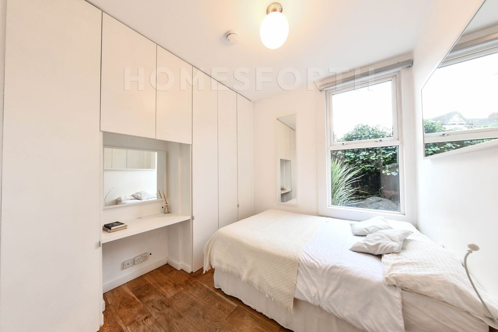 Property photo 2 of 19 Photo 6