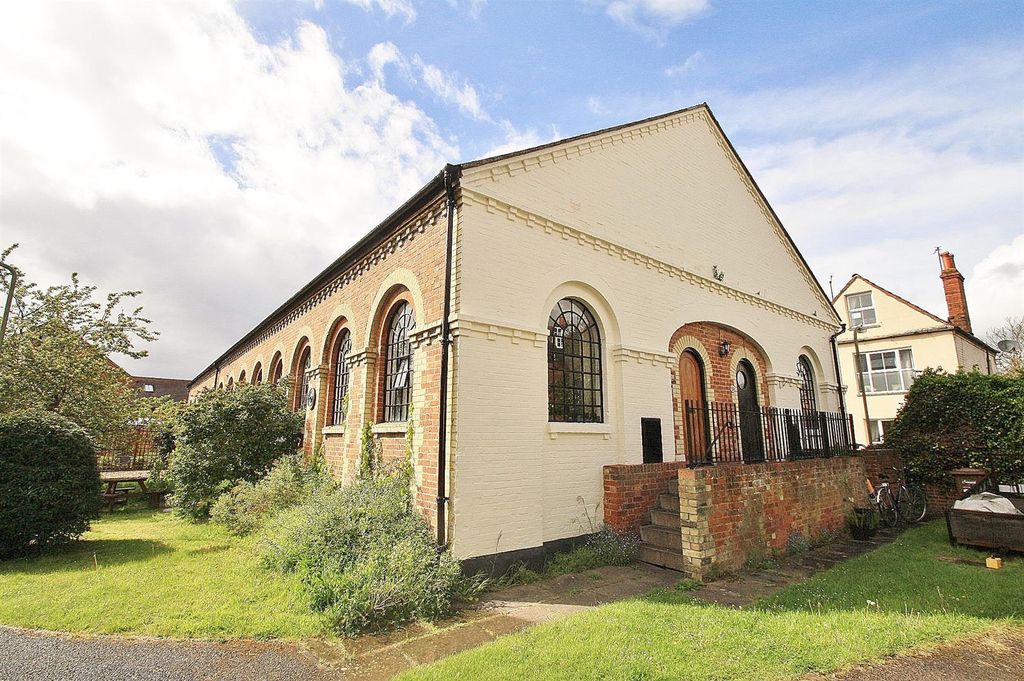Property photo 1 of 7