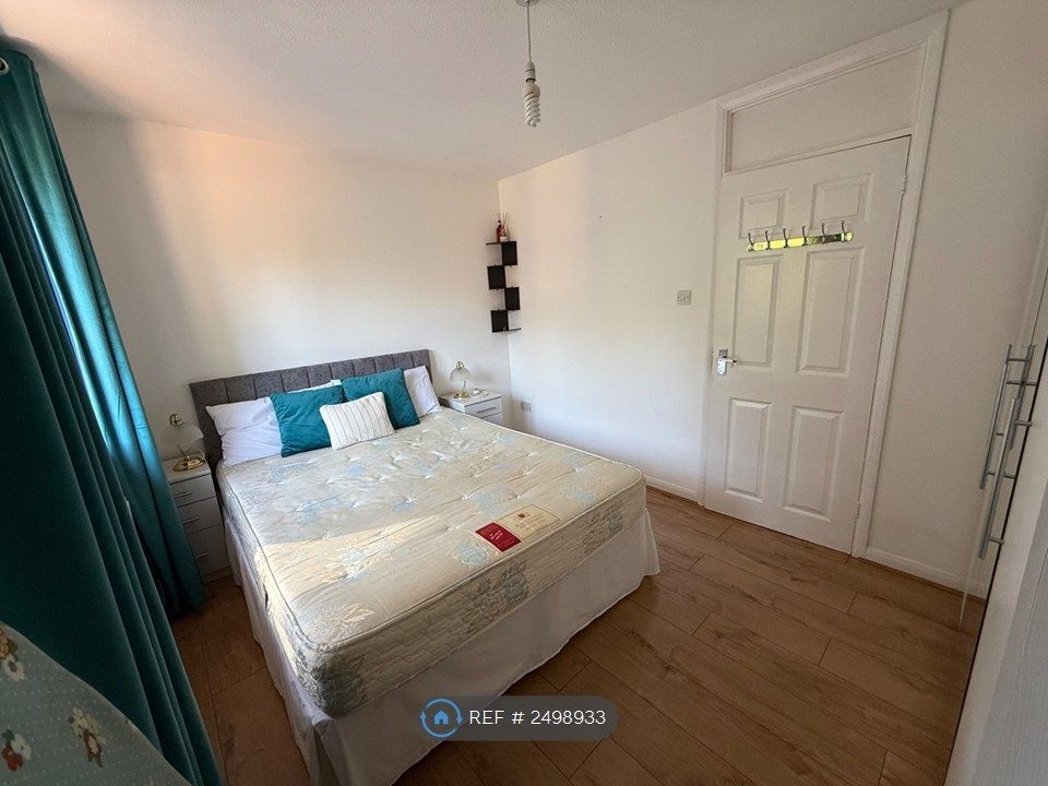 Property photo 1 of 4