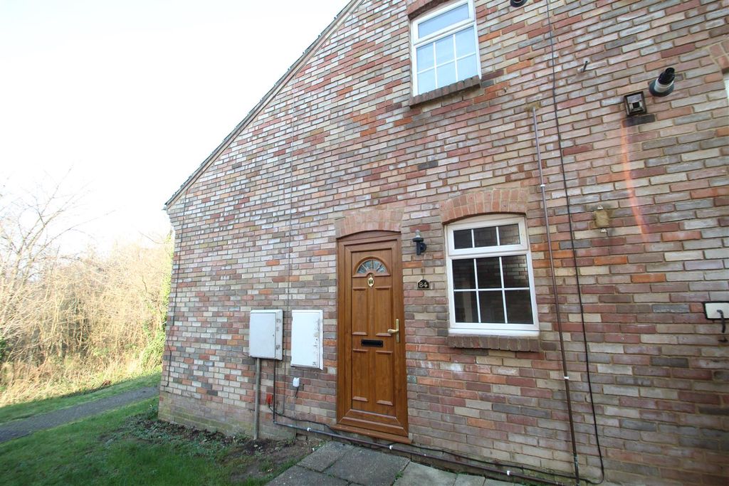 Property photo 1 of 6 Front