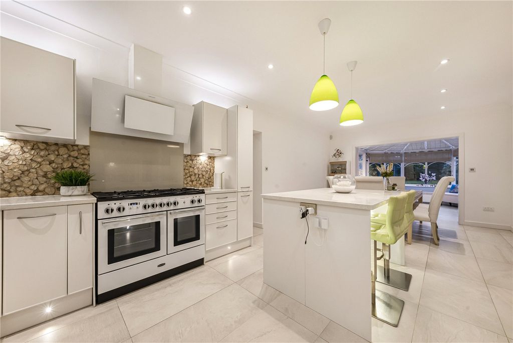 Property photo 3 of 20 Picture No. 19