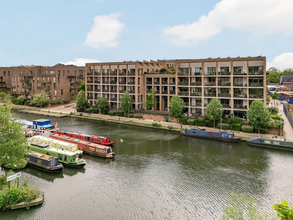 Property photo 3 of 12 Exterior