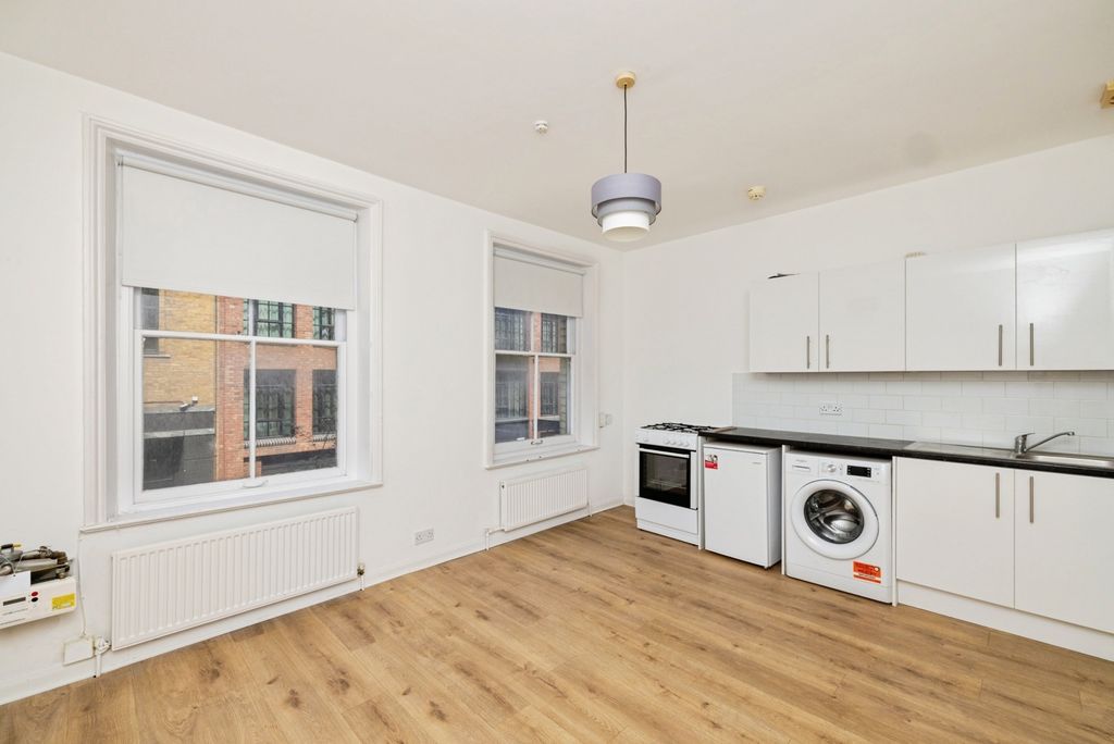 Property photo 1 of 8 Pbox-Img.Jpg