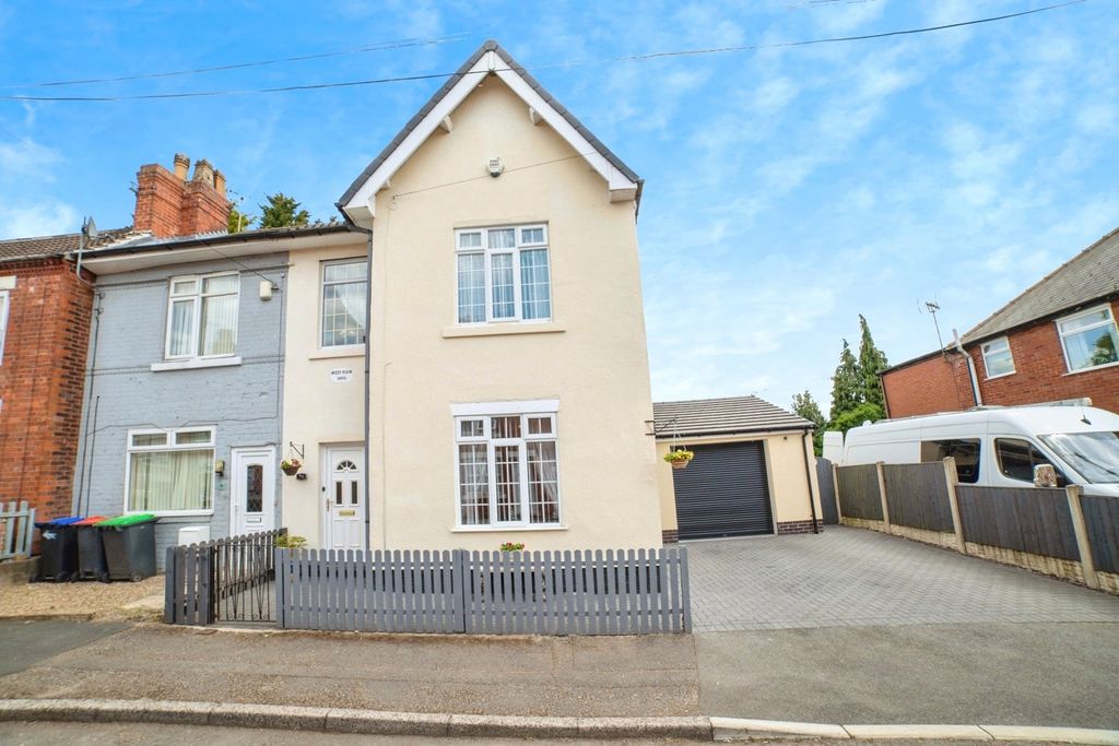 Property photo 1 of 17 Photo