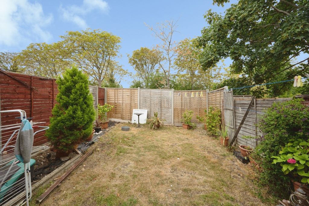 Property photo 3 of 20 Pbox-Img.Jpg