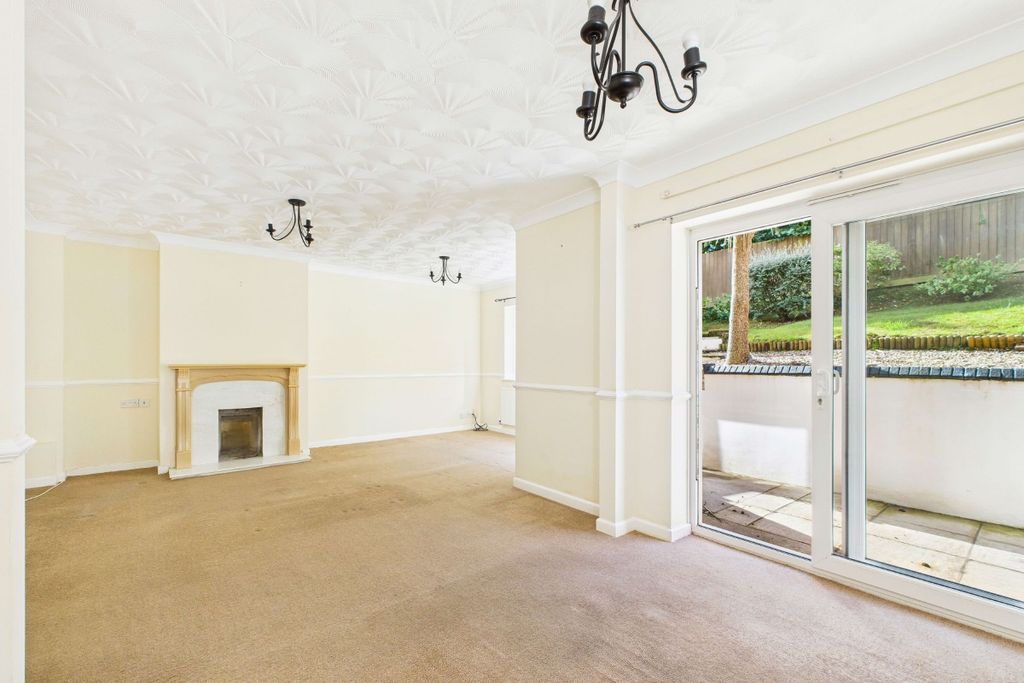 Property photo 3 of 24