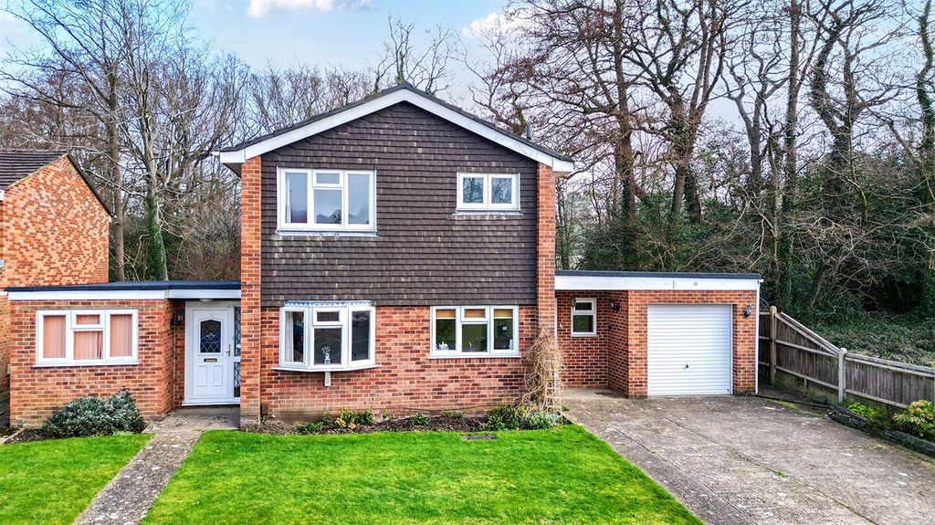 Property photo 2 of 13 Picture No. 11