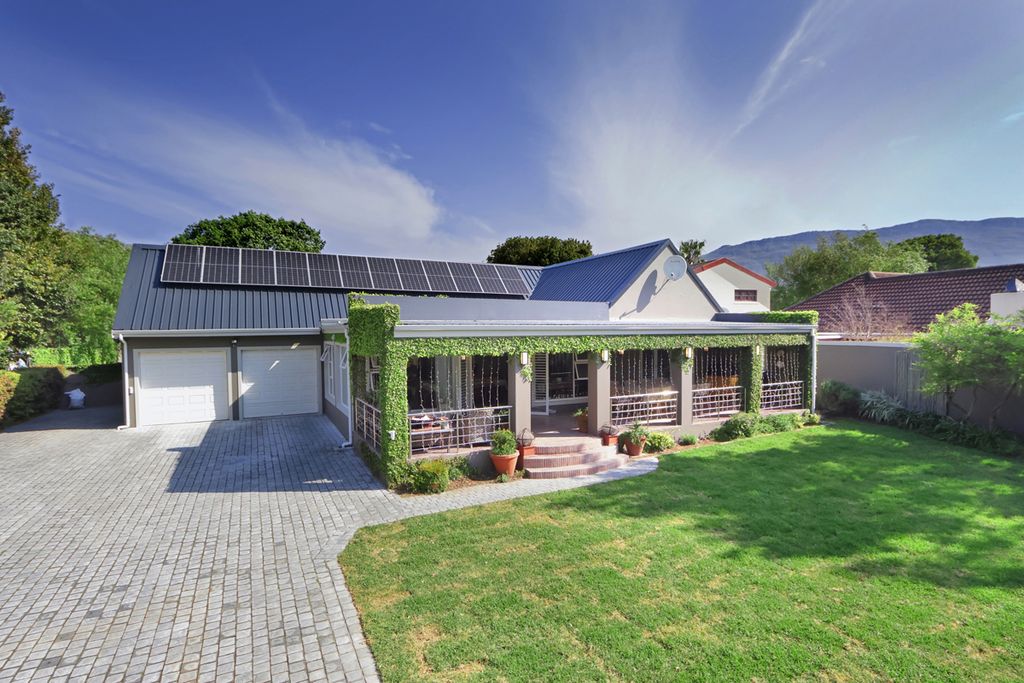 Property photo 1 of 64