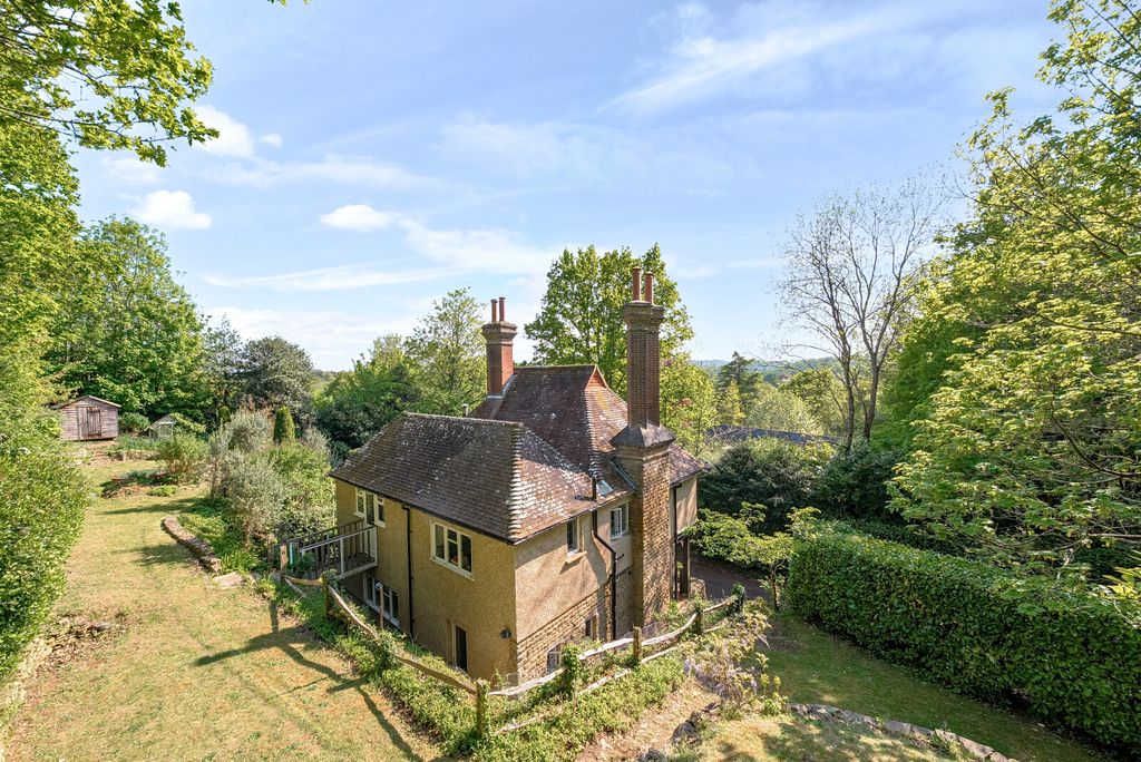 Property photo 2 of 14 1451003-7-69Ef905...