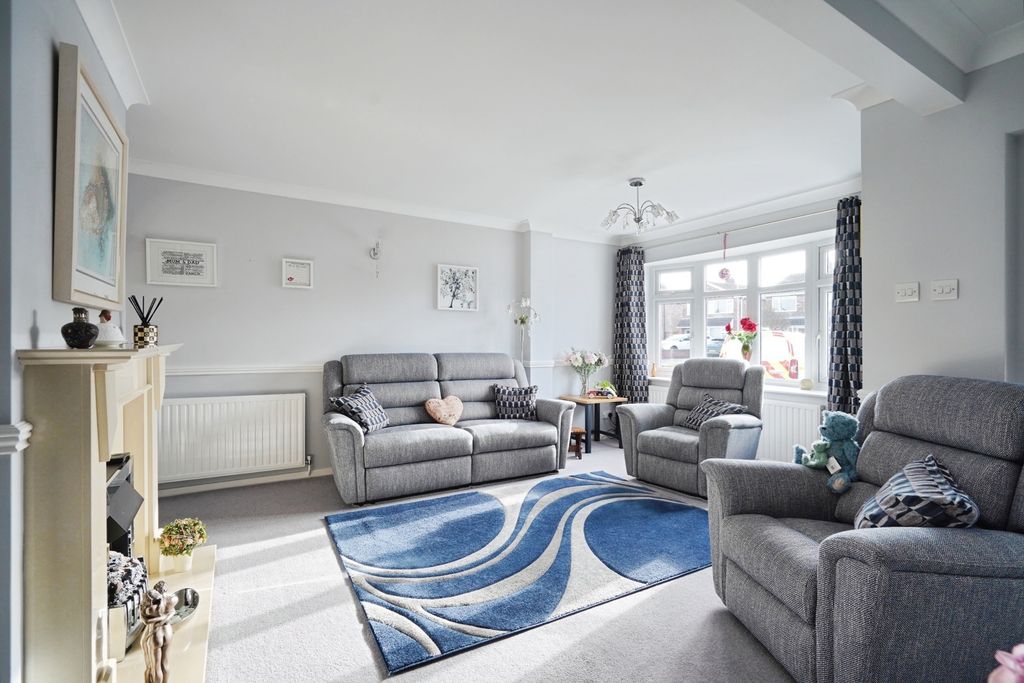 Property photo 2 of 18 Pbox-Img.Jpg