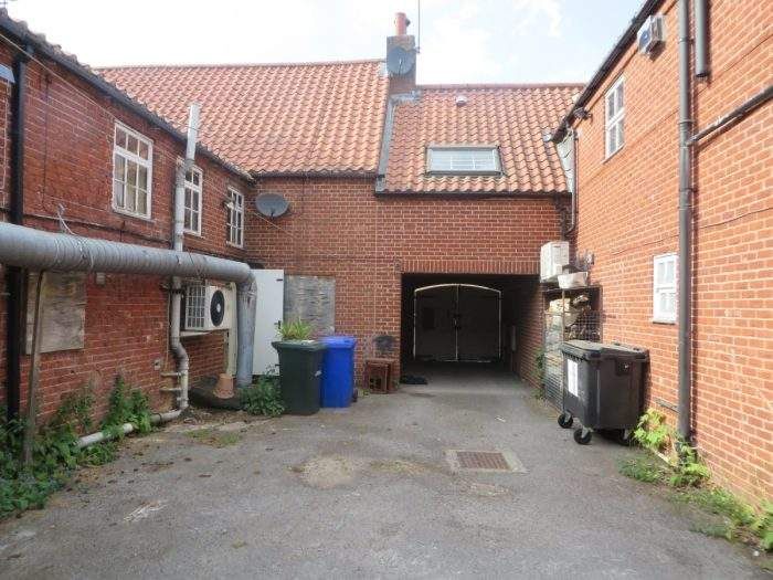 Property photo 2 of 14