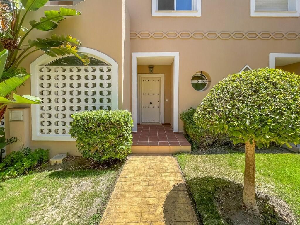 Property photo 1 of 3