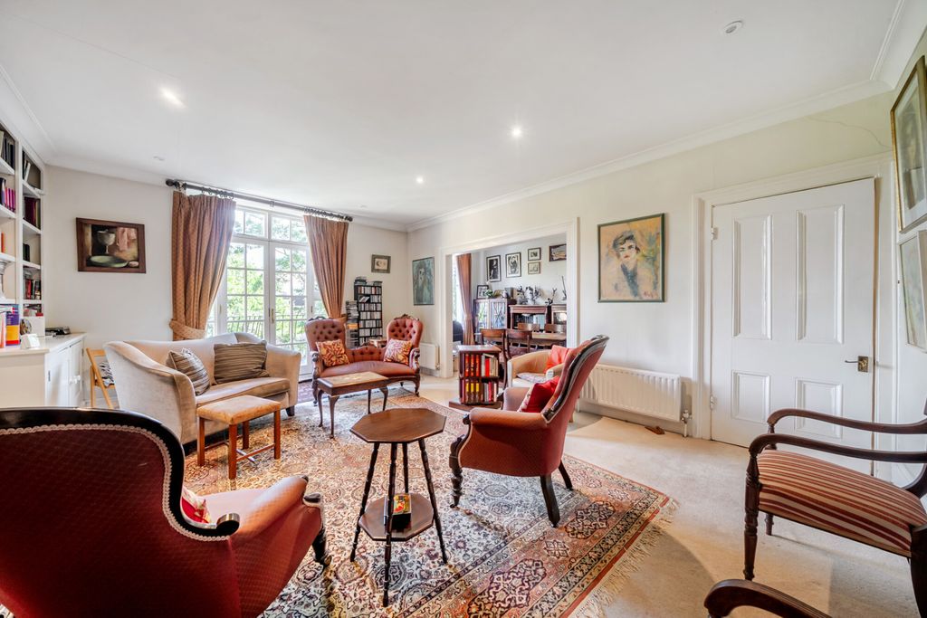 Property photo 2 of 18 1456022-3-6A04A89...