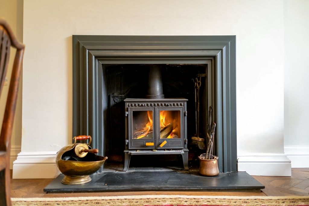 Property photo 2 of 38