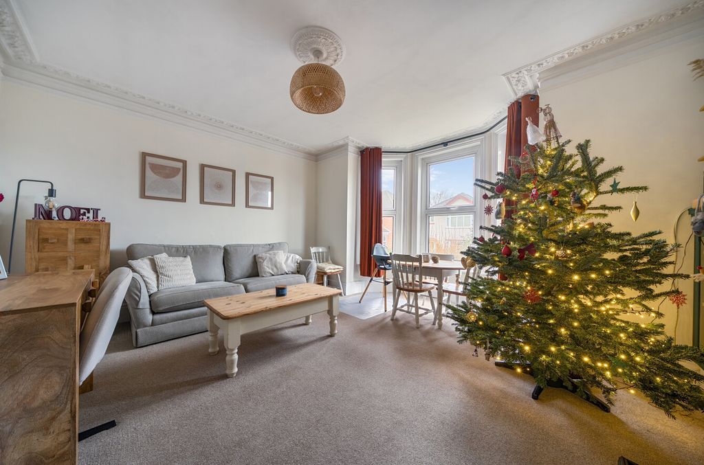 Property photo 3 of 13 1387991-27-6942Ac...