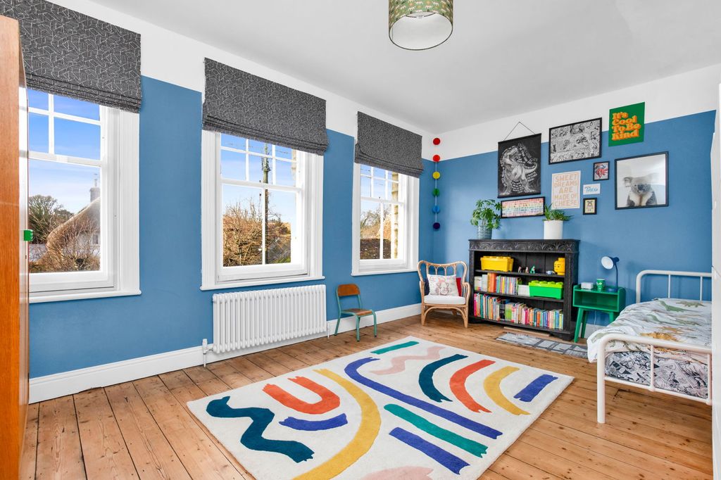 Property photo 3 of 26