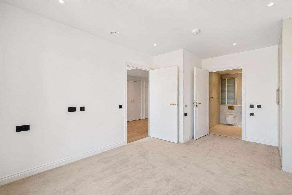 Property photo 3 of 7 Image