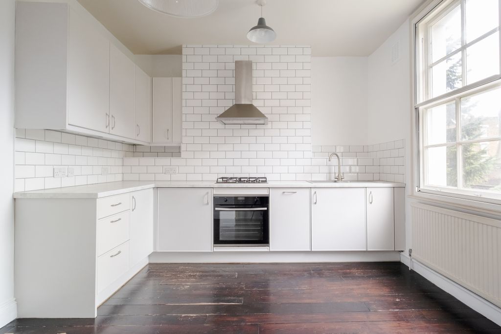 Property photo 3 of 16 Kings Cross Road