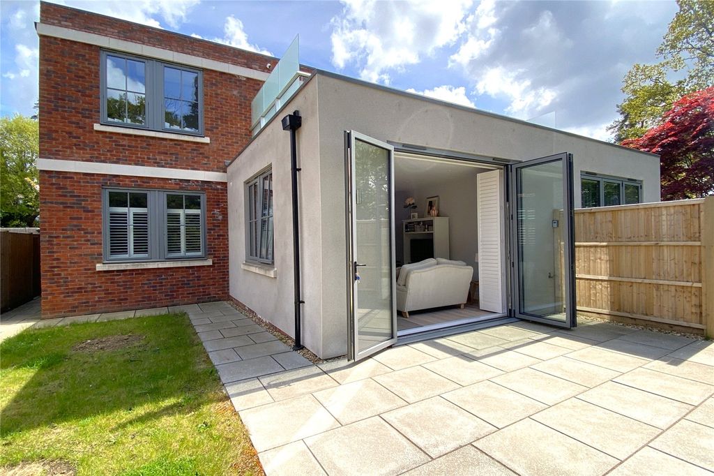 Property photo 1 of 16 Picture No. 08