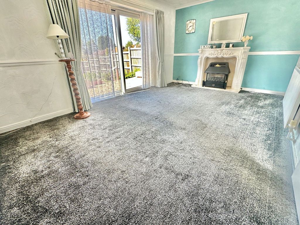 Property photo 3 of 17