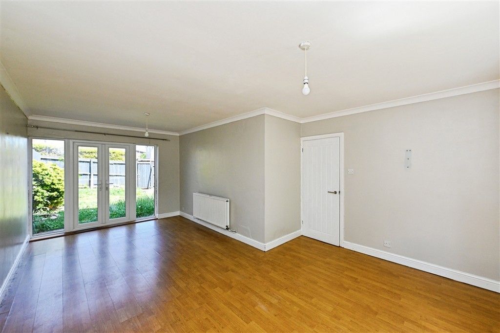 Property photo 3 of 5