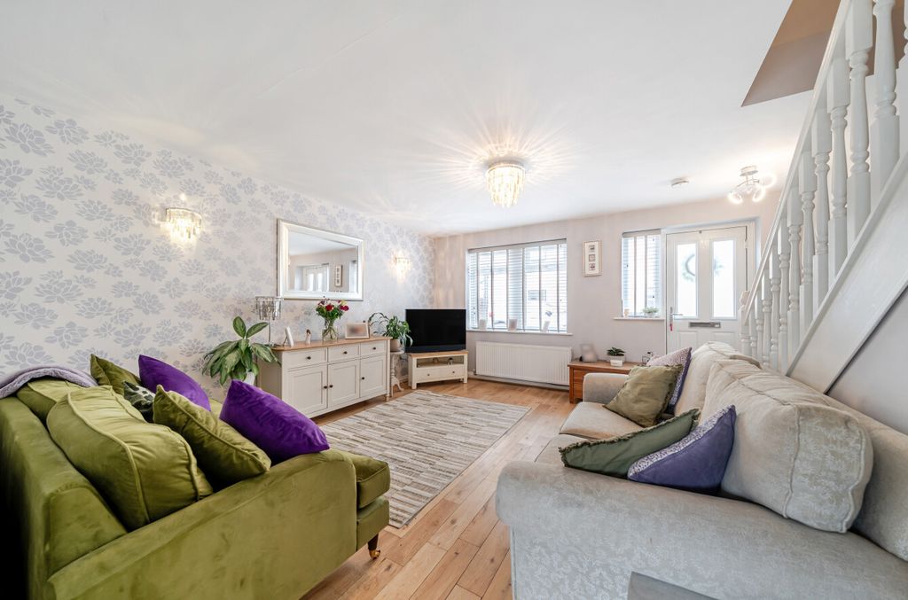 Property photo 2 of 22 1464433-9-6A0Da13...