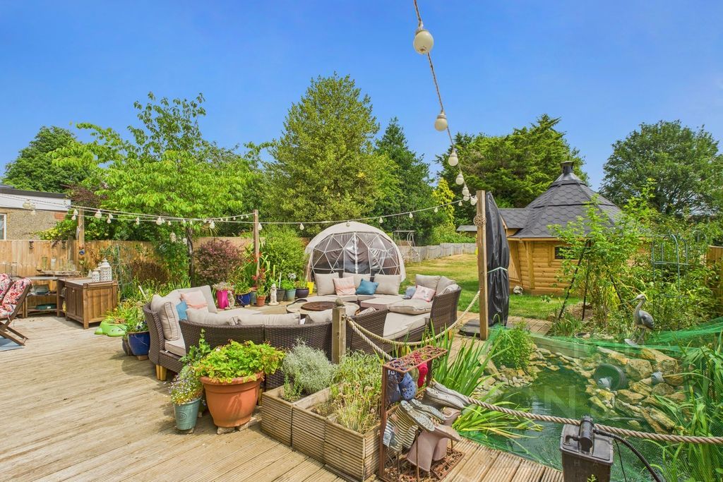 Property photo 3 of 38