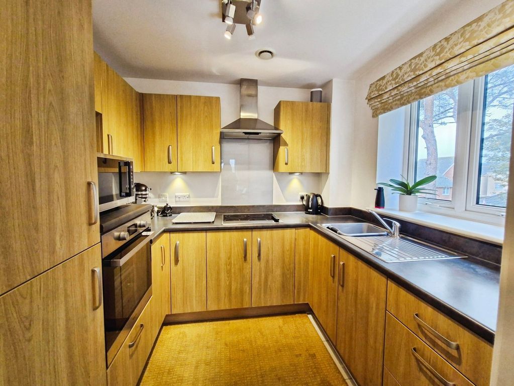 Property photo 3 of 16