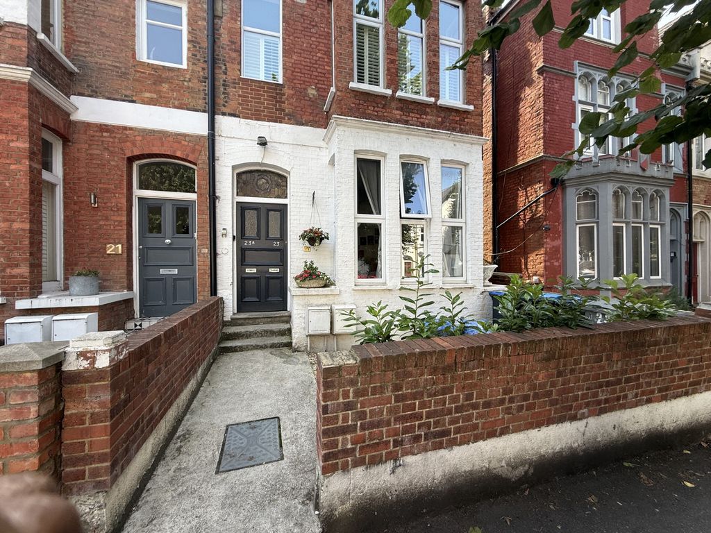 Property photo 1 of 11