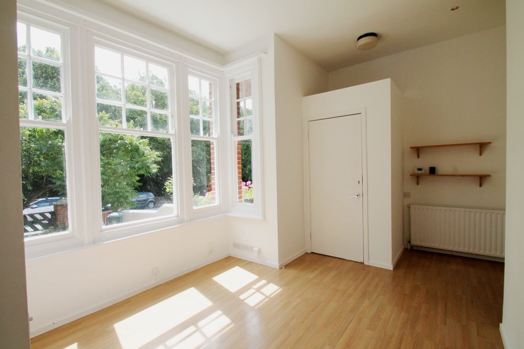 Property photo 2 of 6