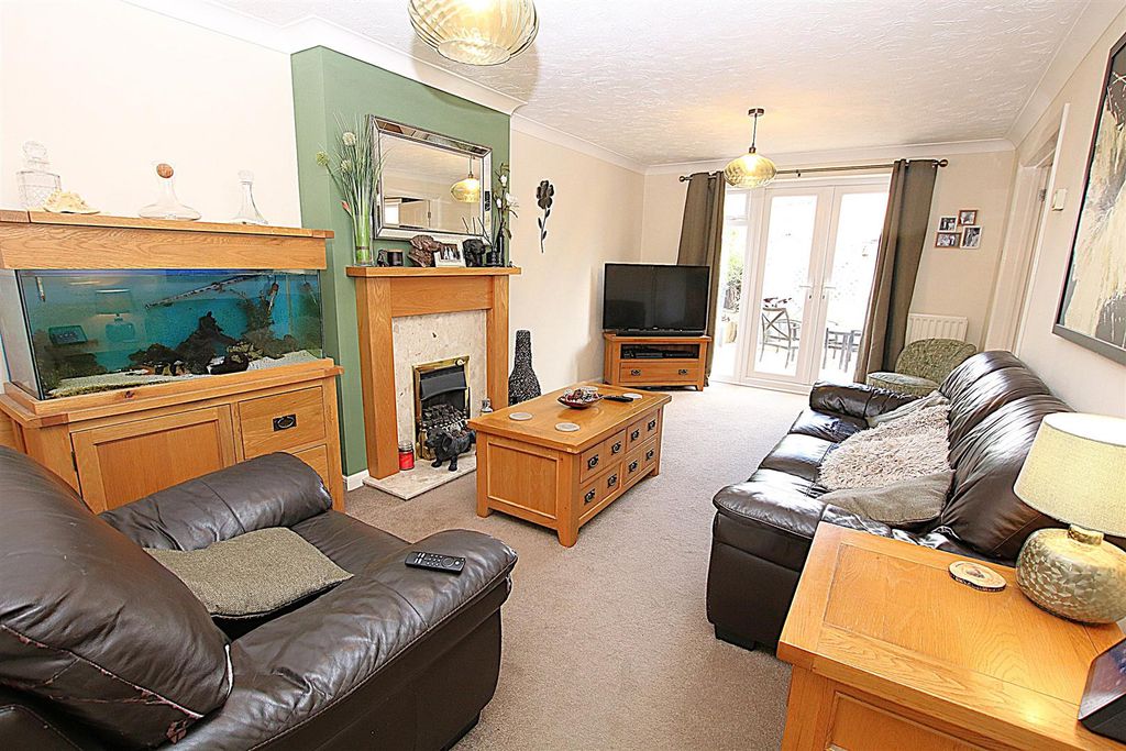 Property photo 2 of 17 Img_9490.Jpg