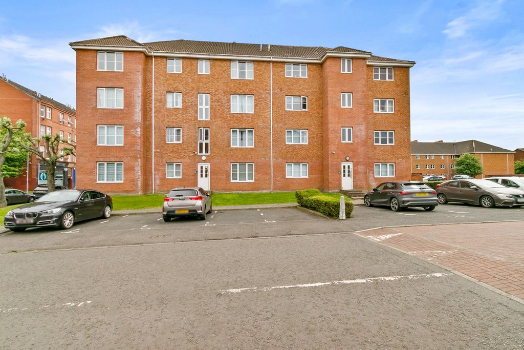 Property photo 1 of 12