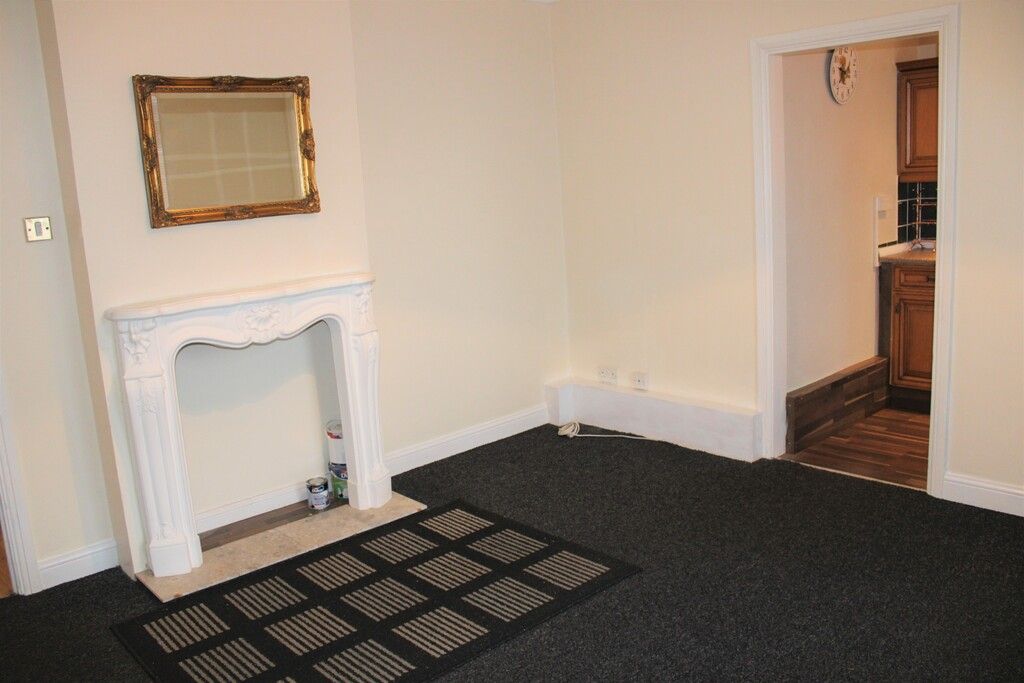 Property photo 2 of 7 Lounge