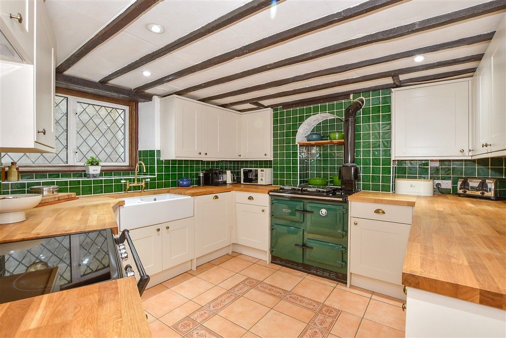 Property photo 1 of 12 Kitchen