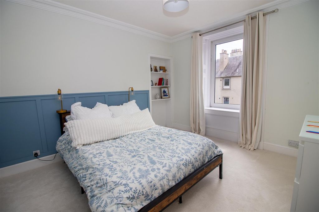 Additional image 5 of 4 bed flat for sale14/2 Havelock Street, Hawick TD9