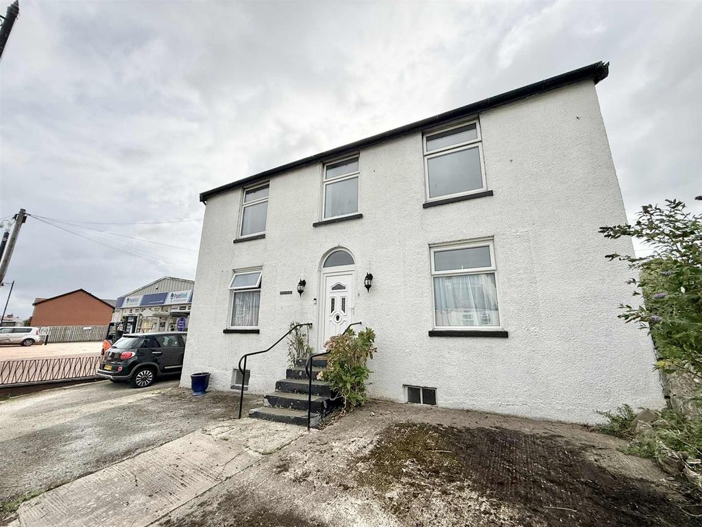 Property photo 1 of 12 6Ffb48B2-2B9F-41Bd-A0Ab-2F8823F8A788.Jpg
