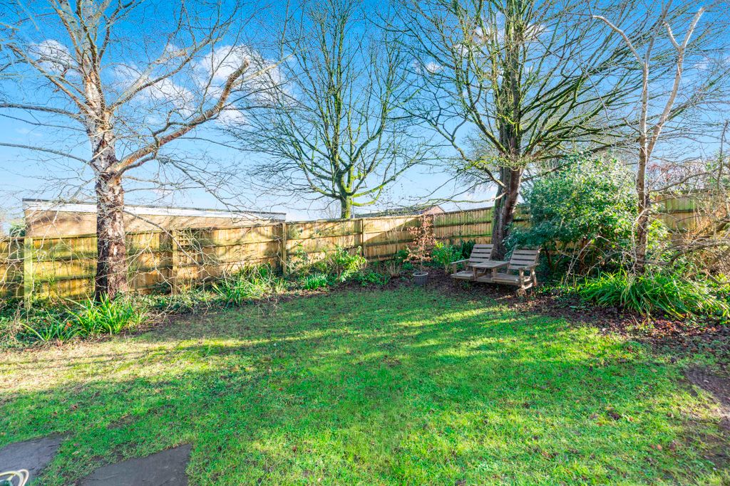 Property photo 3 of 24