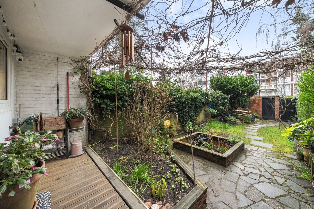 Property photo 3 of 9 Picture No. 18