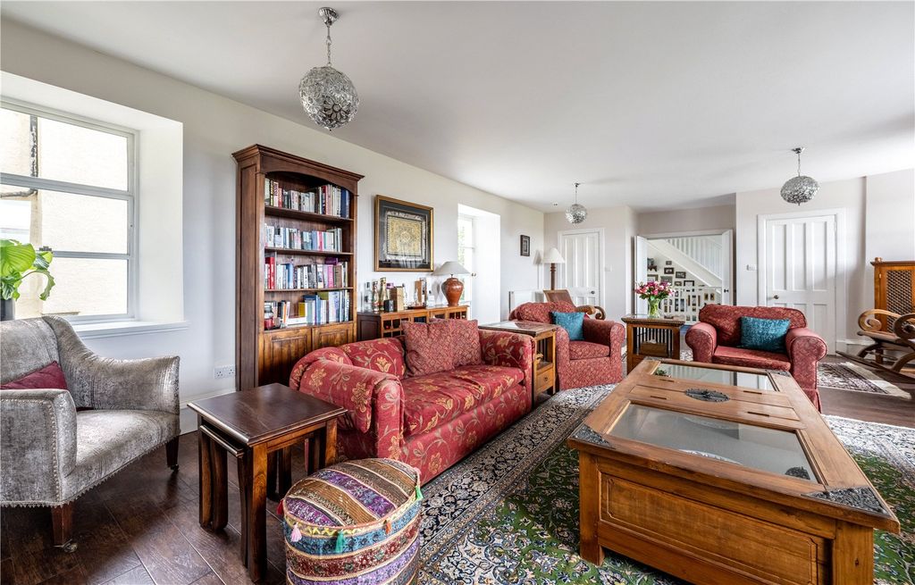 Property photo 3 of 60 House Of Daviot