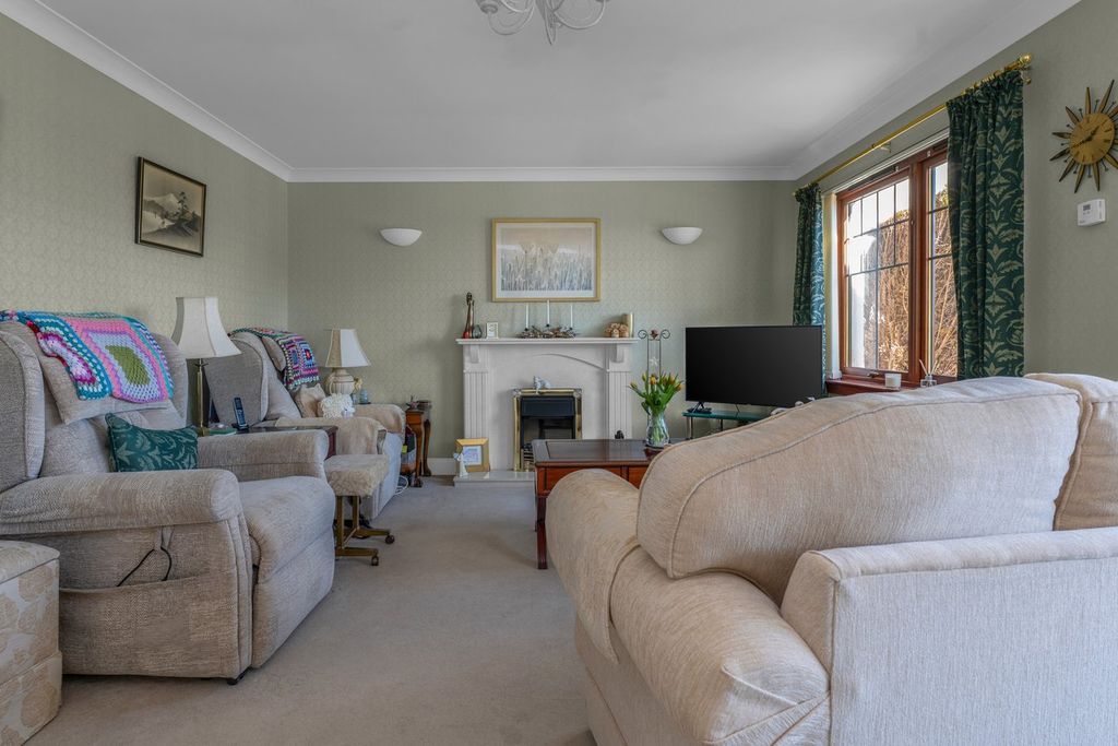 Property photo 3 of 55