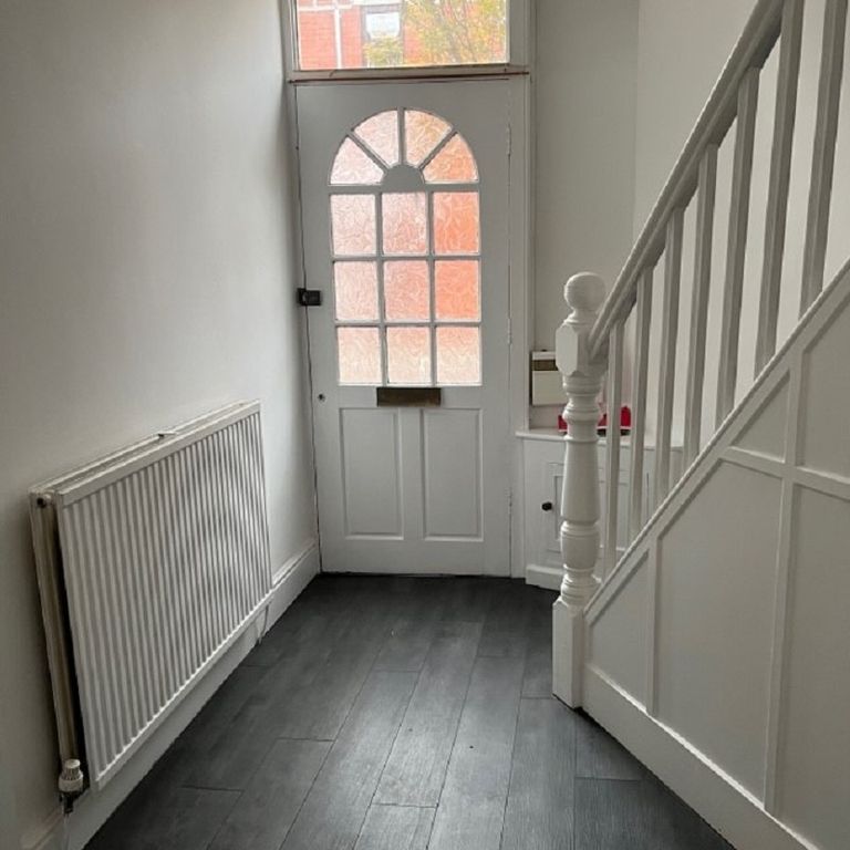 Property photo 2 of 13 Hall