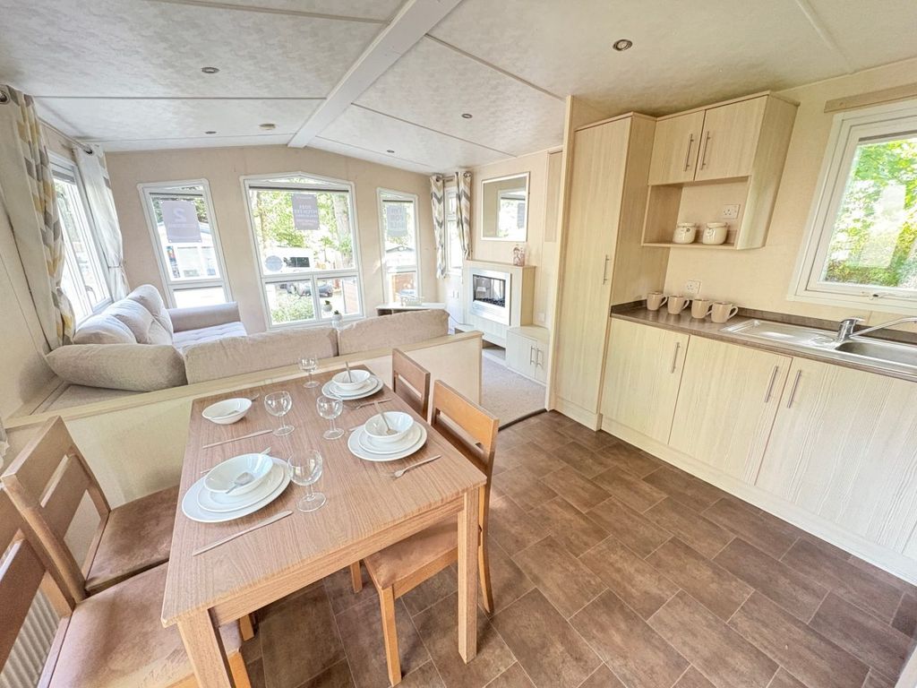 Property photo 1 of 6 Car0024035 - Static Caravan