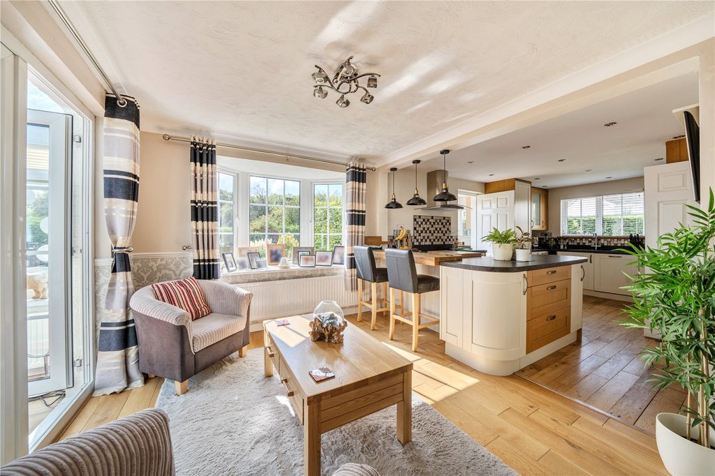 Property photo 3 of 25 Picture No. 13