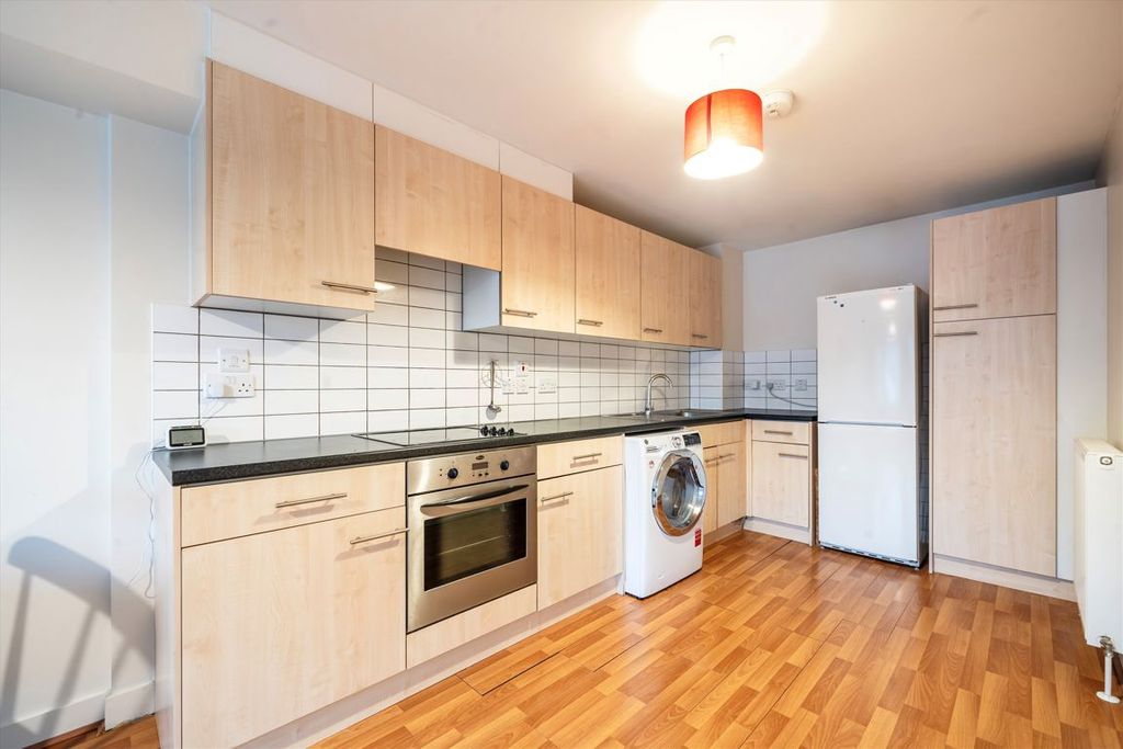 Property photo 2 of 4