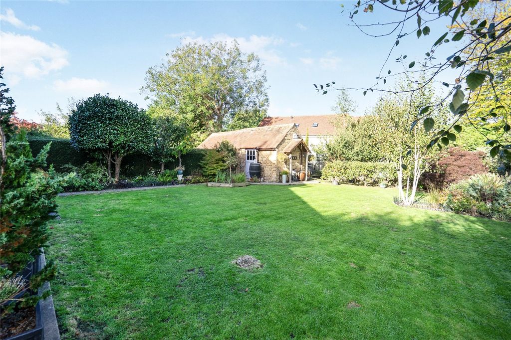 Property photo 2 of 23 Photos