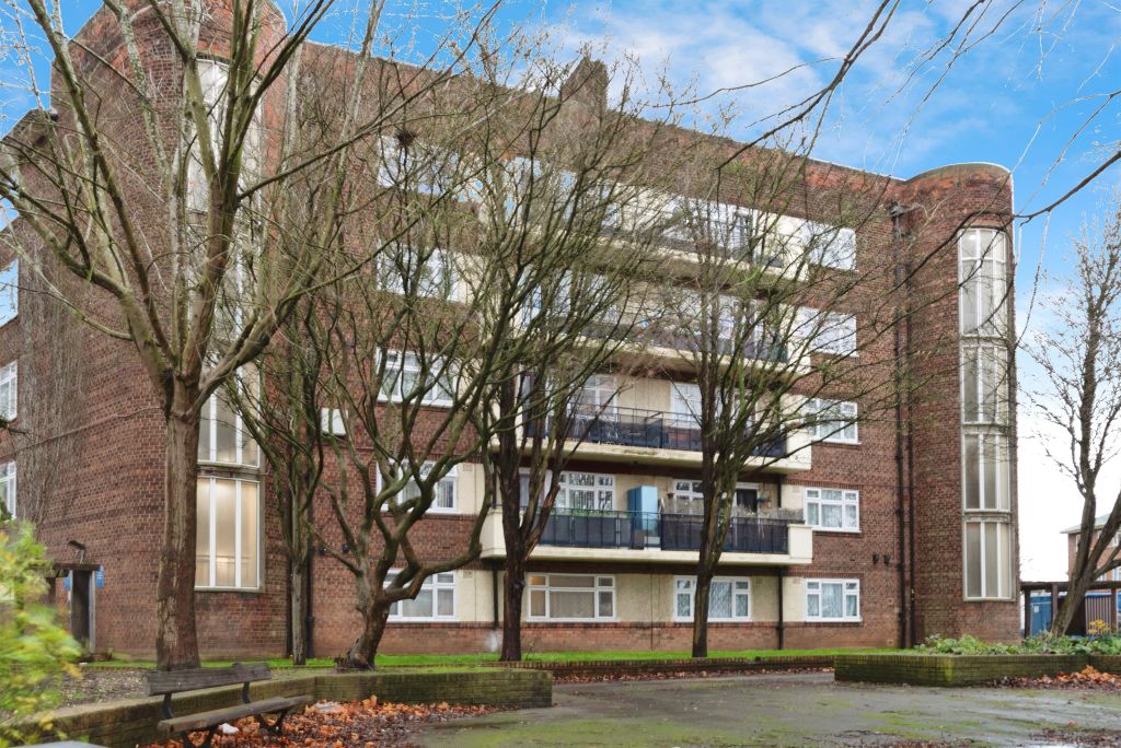 Property photo 1 of 16