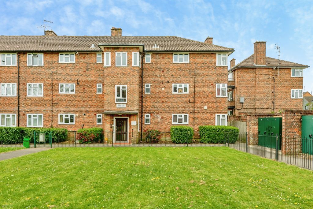 Property photo 1 of 12