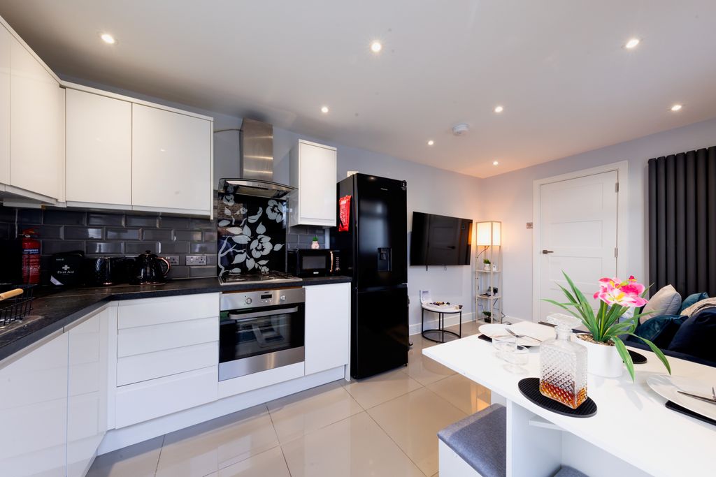 Property photo 2 of 10 Image